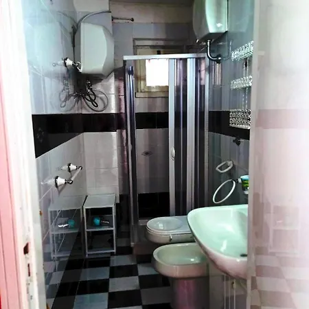 Raffy Apartment *